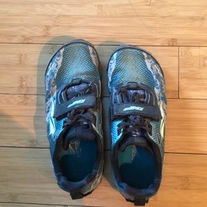 Altra King MT trail shoes